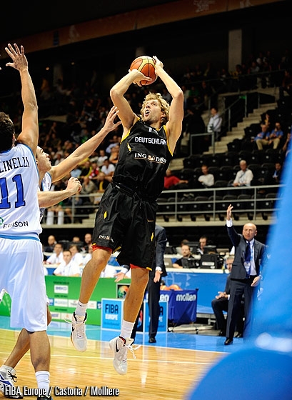 dirknowitzki1092011.jpg