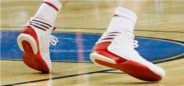 adidas-adizero-crazy-light-2-white-red-indiana-hoosiers-05.jpg